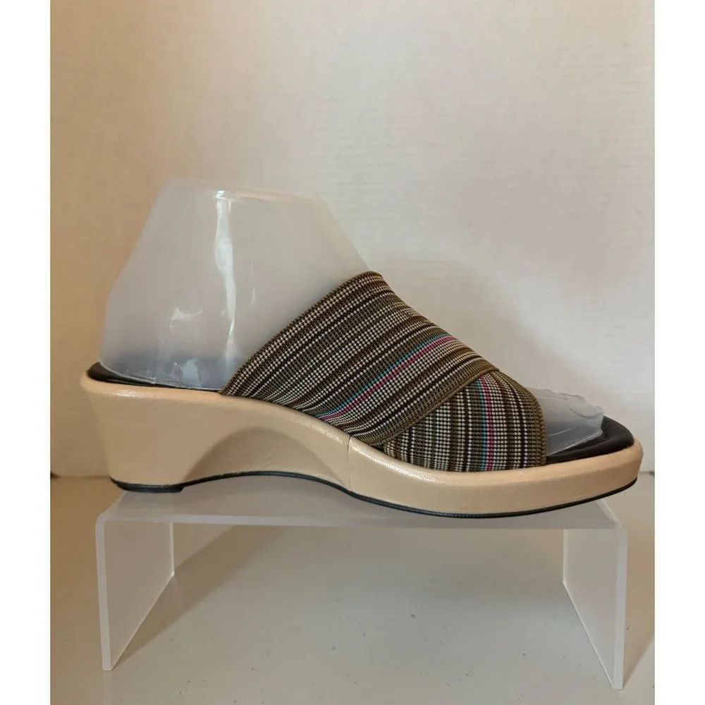 Donald Pliner Wedge‎ Slip-On Sandal Shoes Women US 7.5 Striped Comfort Spain